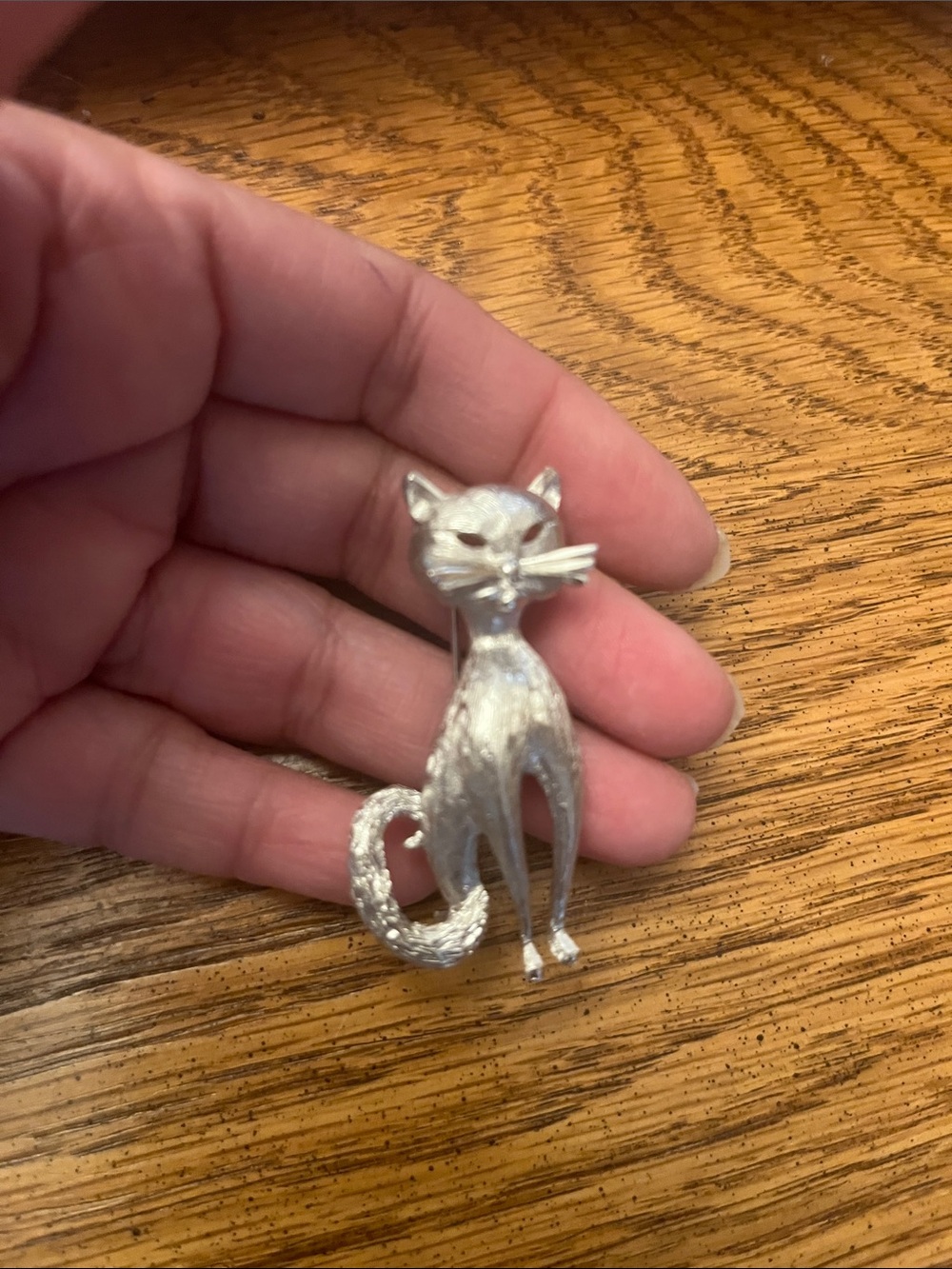 Unbranded Silver Cat Brooch - Elegant Whimsical Design